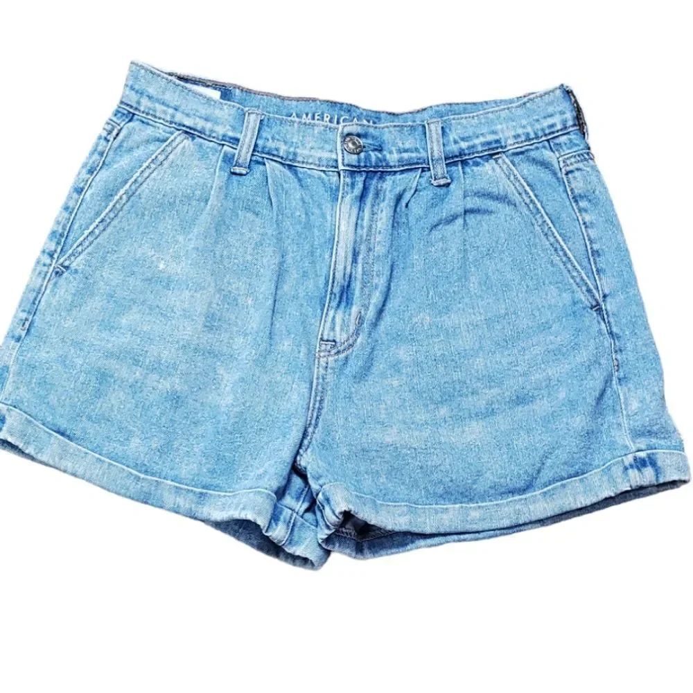 American Eagle Mom Shorts